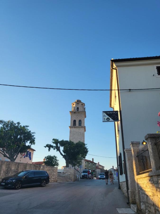 Studio Prommontore Premantura Exterior photo